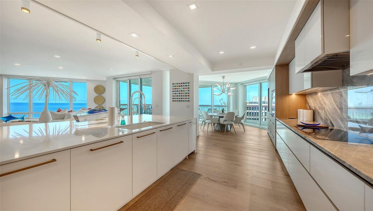 455 Longboat Club Road, Unit 905, Longboat Key, FL 34228 Photo