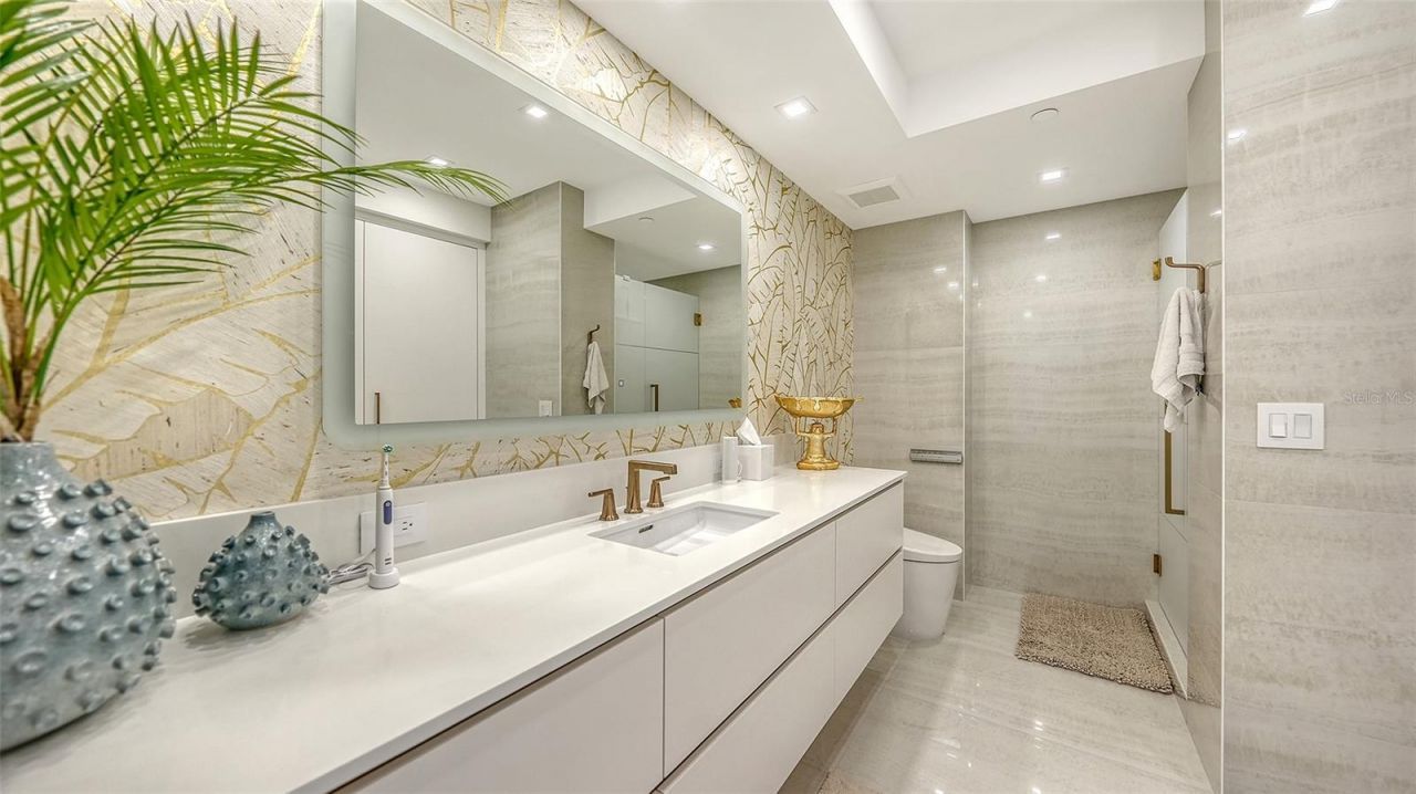 455 Longboat Club Road, Unit 905, Longboat Key, FL 34228 Photo