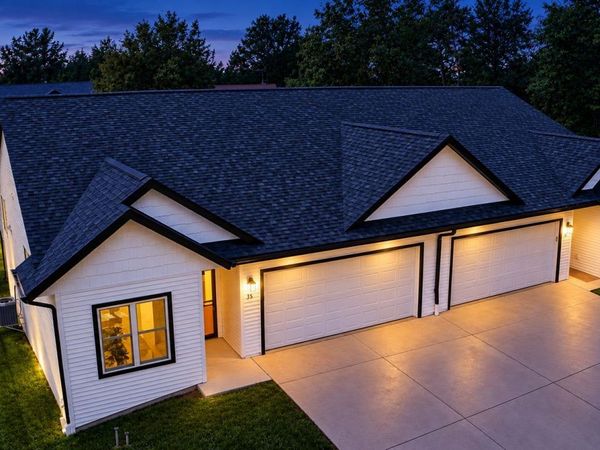 602 E Madison Avenue, Unit 35, Milton, WI 53563
