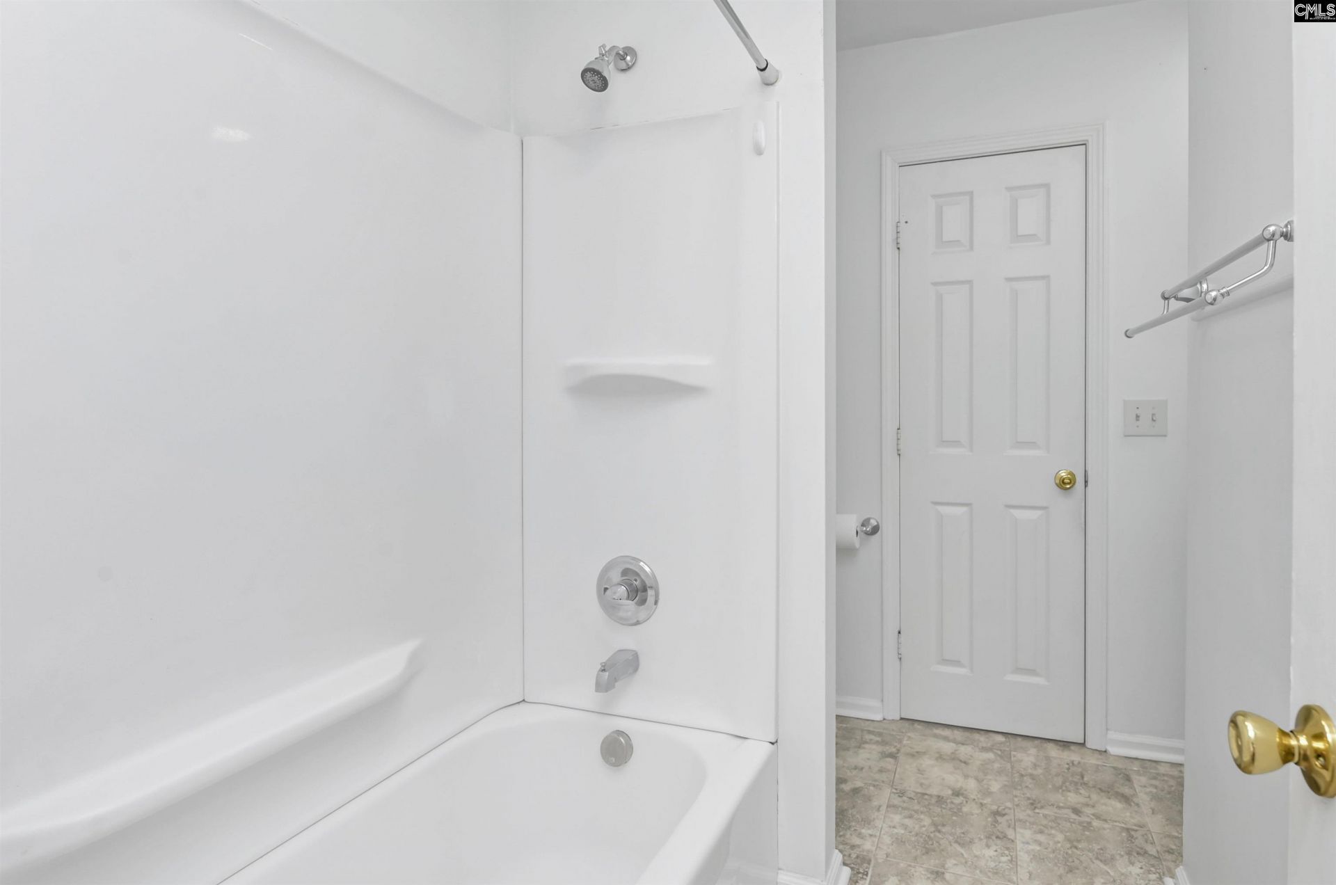 114 Gadsden Street Photo 10