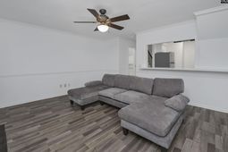 114 Gadsden Street photo 4