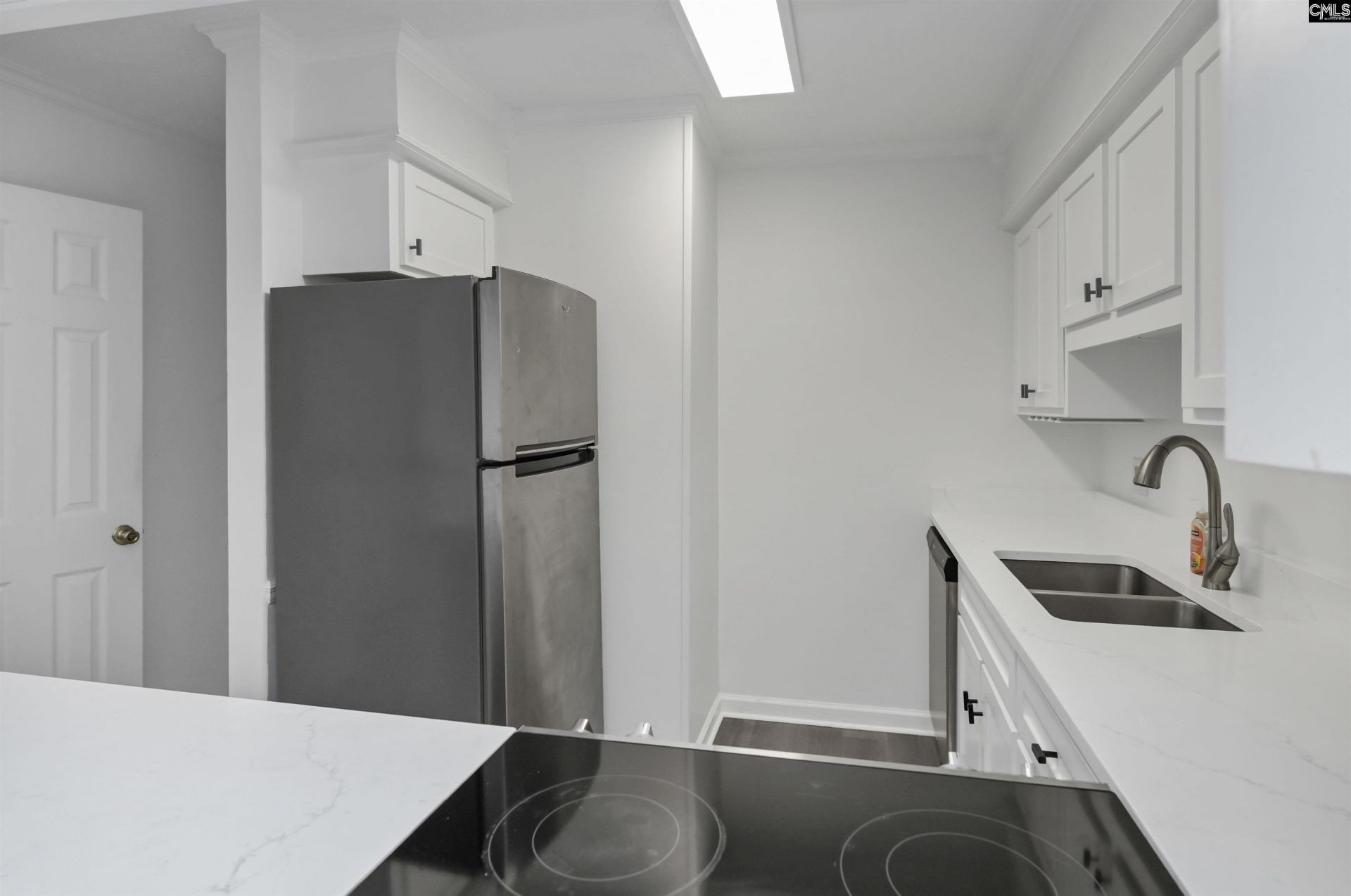 114 Gadsden Street Photo 5