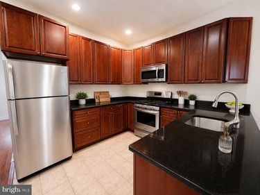 1713 W MONTGOMERY AVENUE, PHILADELPHIA, PA 19121