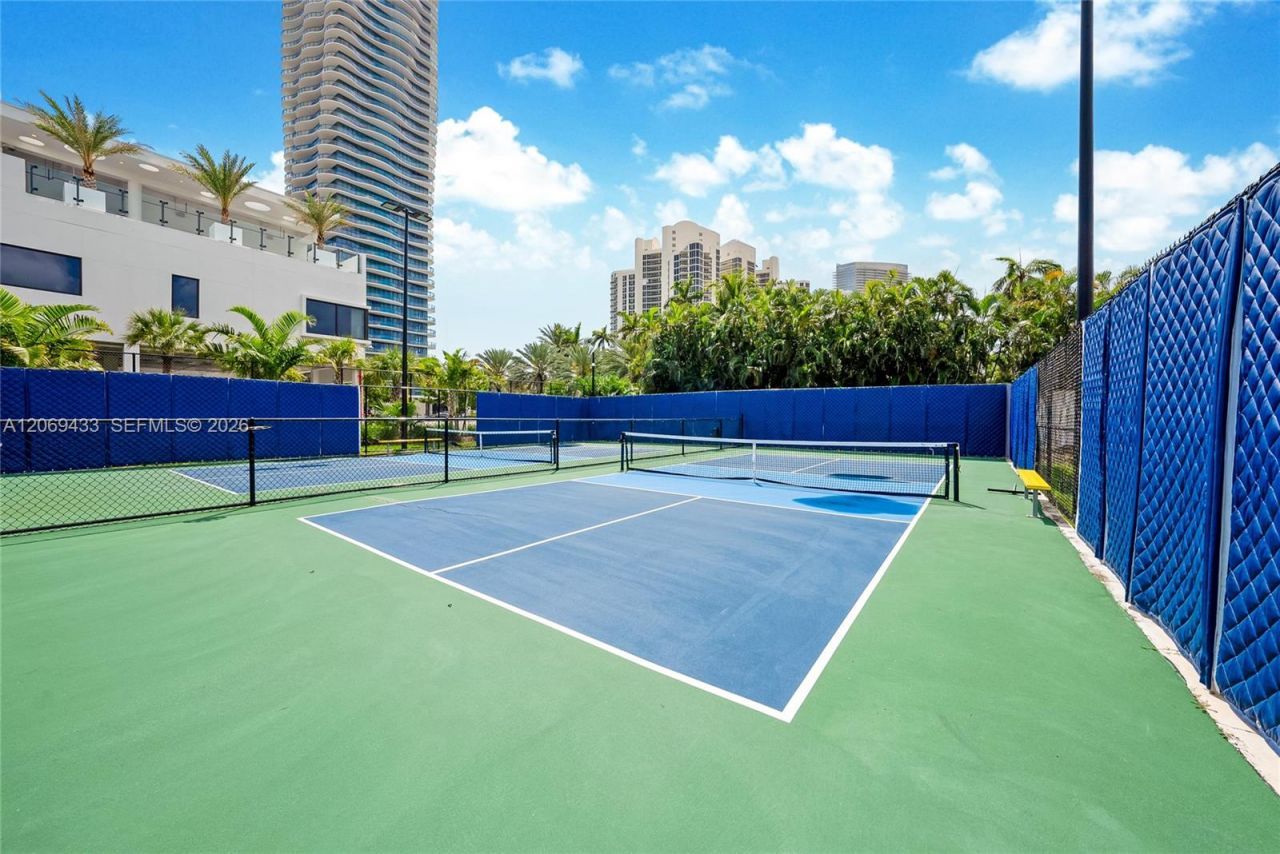 180 Ocean Blvd , Golden Beach, FL 33160 Photo