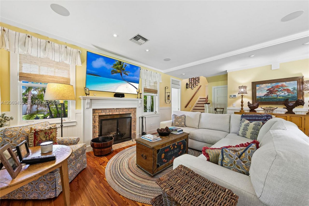 180 Ocean Blvd , Golden Beach, FL 33160 Photo