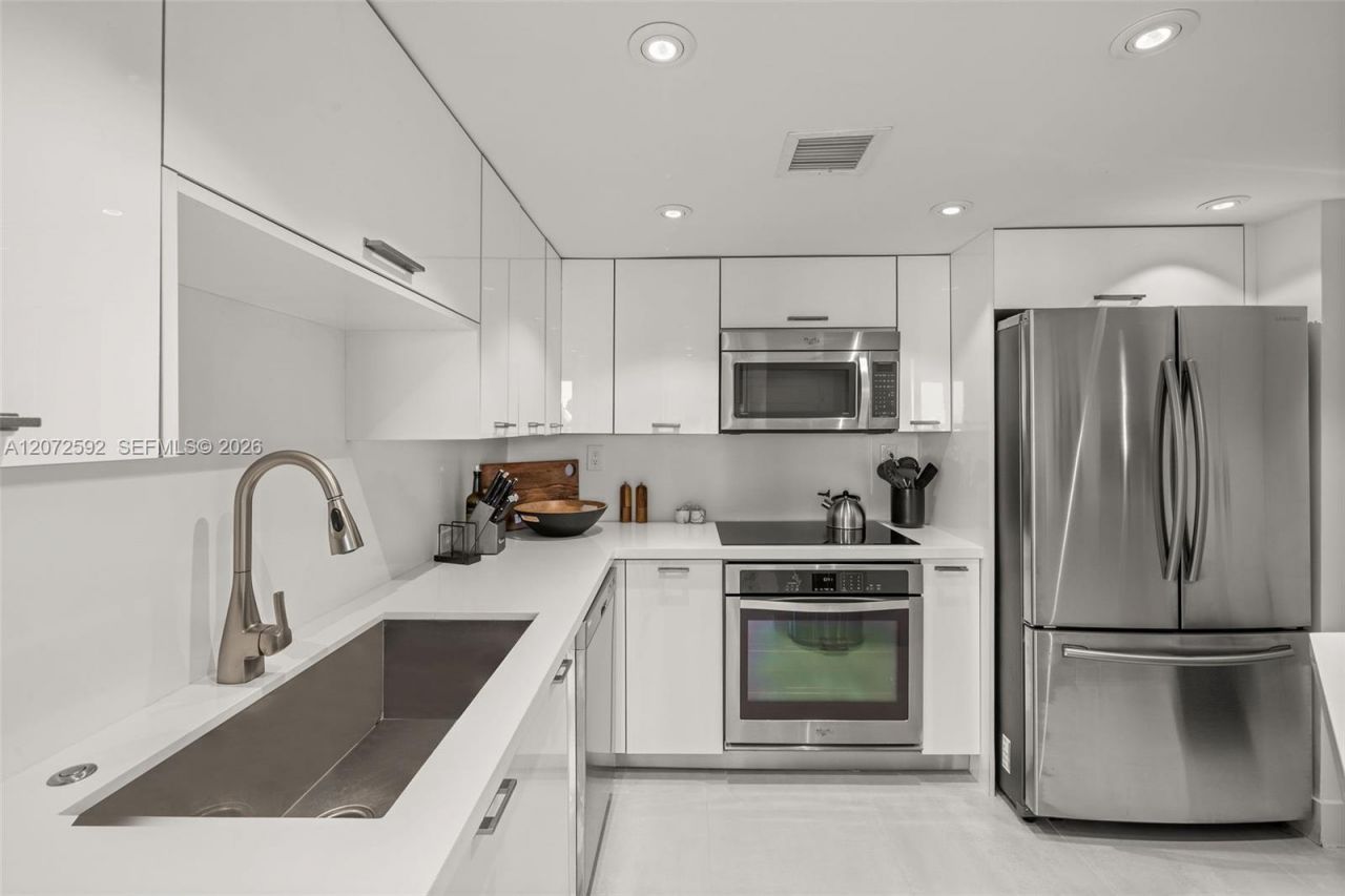 650 West Ave, Unit 709, Miami Beach, FL 33139 Photo