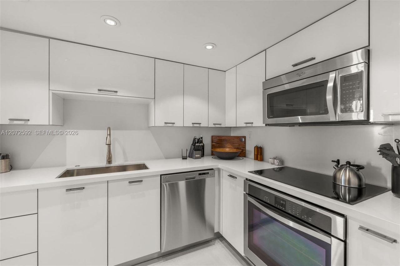 650 West Ave, Unit 709, Miami Beach, FL 33139 Photo