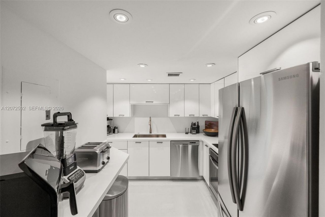 650 West Ave, Unit 709, Miami Beach, FL 33139 Photo