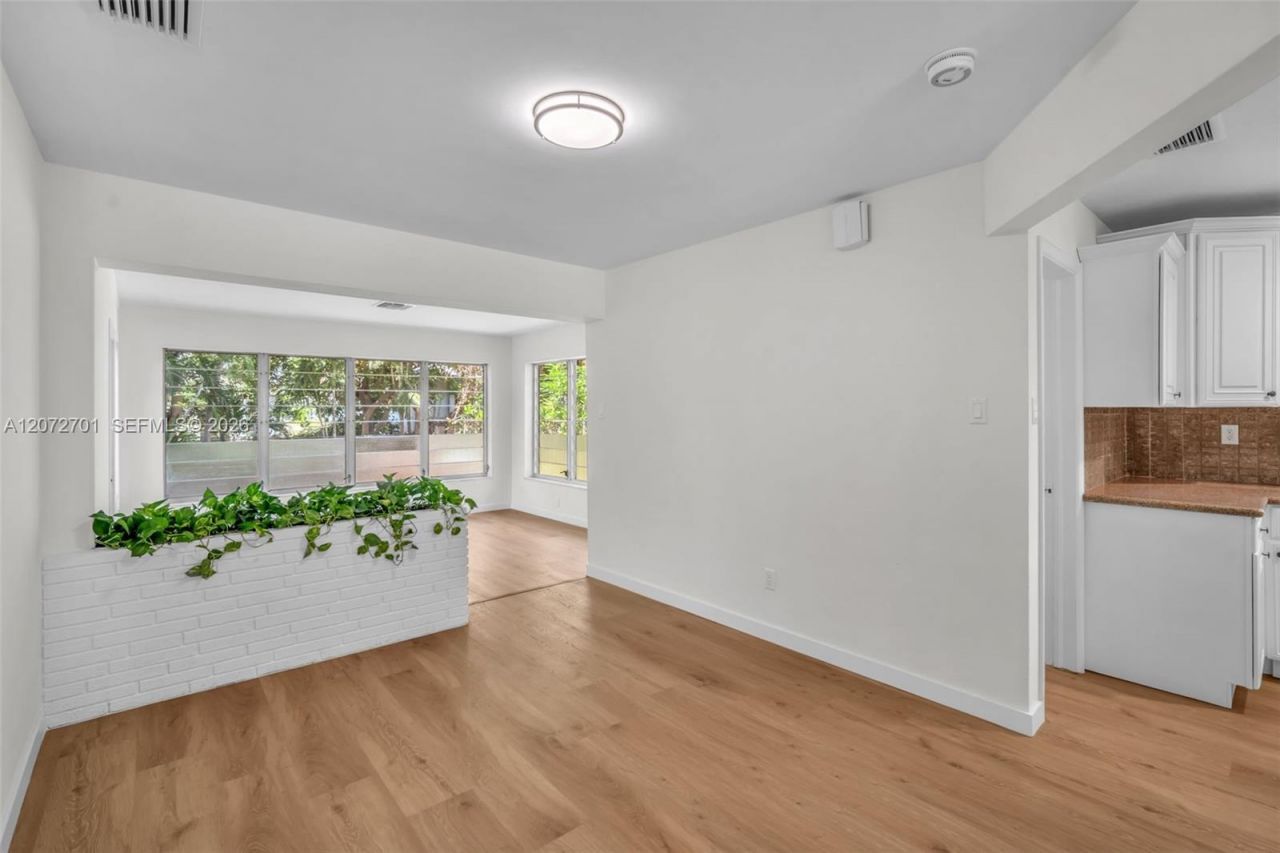 409 NW 17th Ave , Fort Lauderdale, FL 33311 Photo