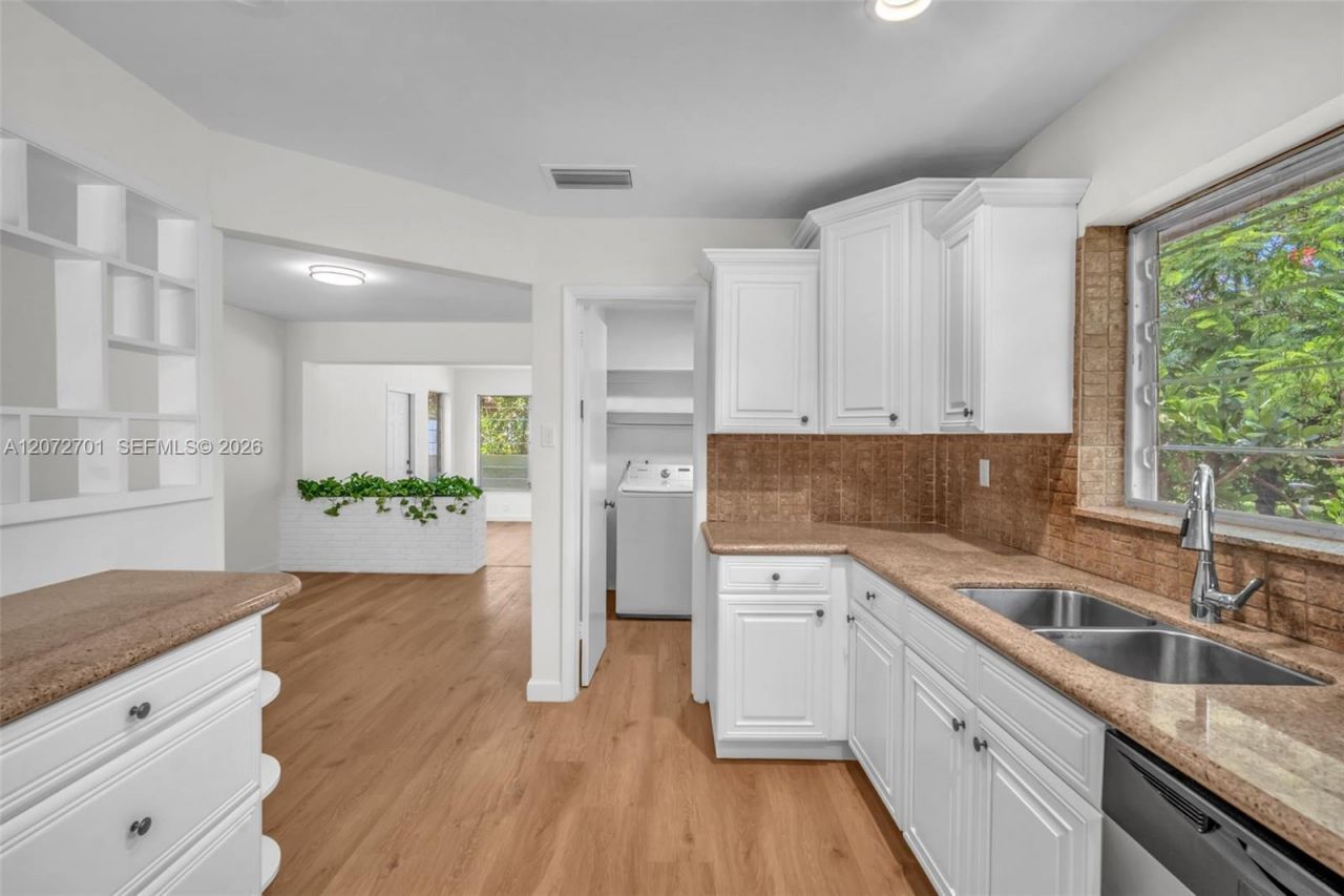 409 NW 17th Ave , Fort Lauderdale, FL 33311 Photo
