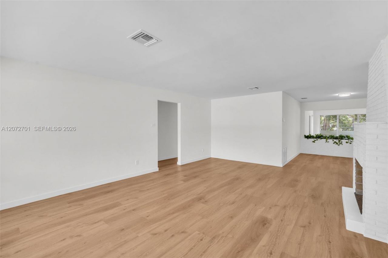 409 NW 17th Ave , Fort Lauderdale, FL 33311 Photo