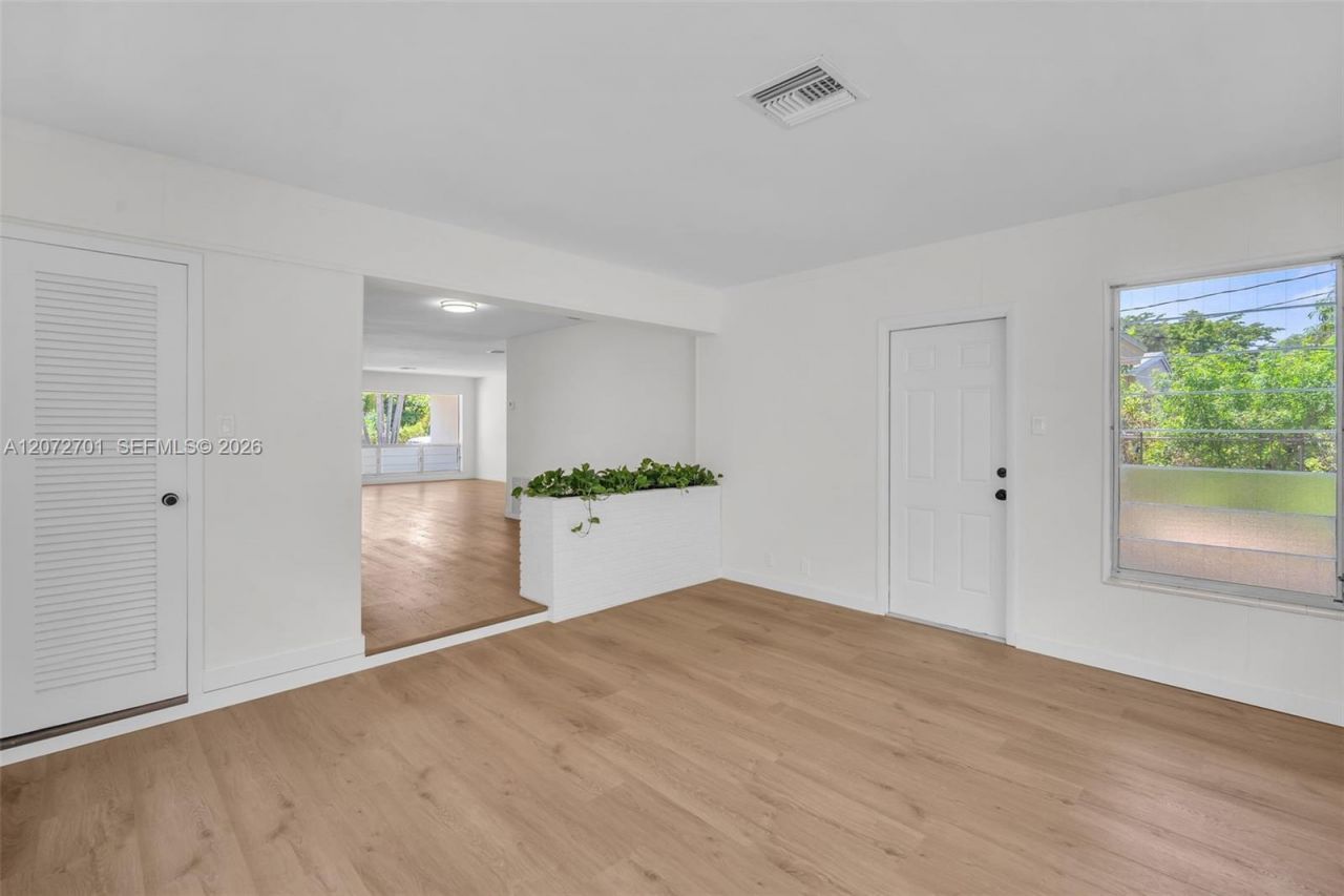 409 NW 17th Ave , Fort Lauderdale, FL 33311 Photo