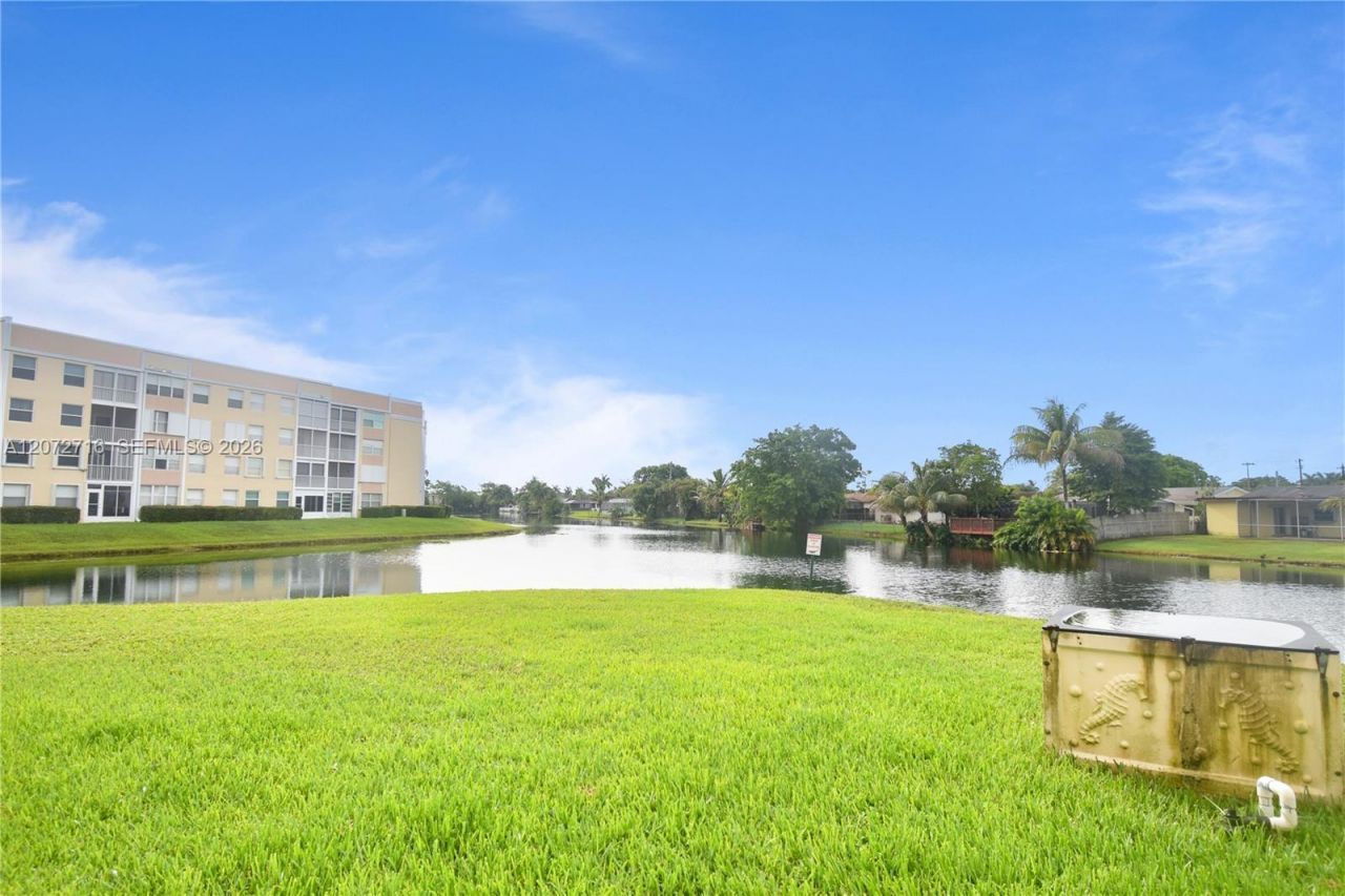 10414 NW 24th Pl , Unit 405, Sunrise, FL 33322 Photo