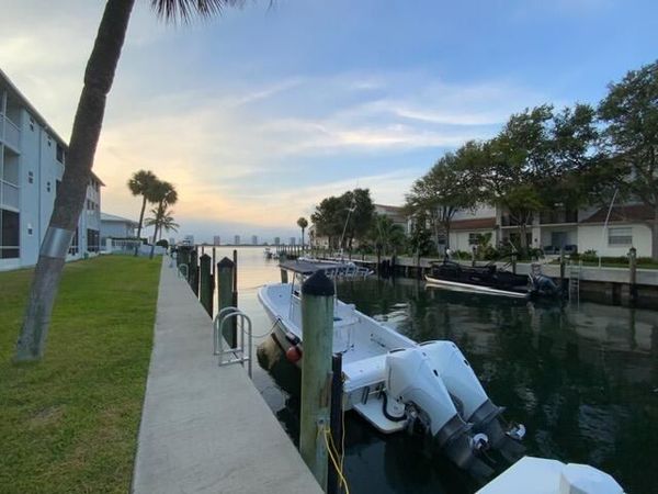 120 Lehane Terrace, Unit 305, North Palm Beach, FL 33408