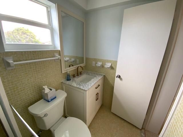 120 Lehane Terrace, Unit 305, North Palm Beach, FL 33408 Photo