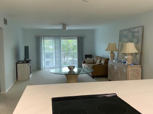 120 Lehane Terrace, Unit 305, North Palm Beach, FL 33408 Photo