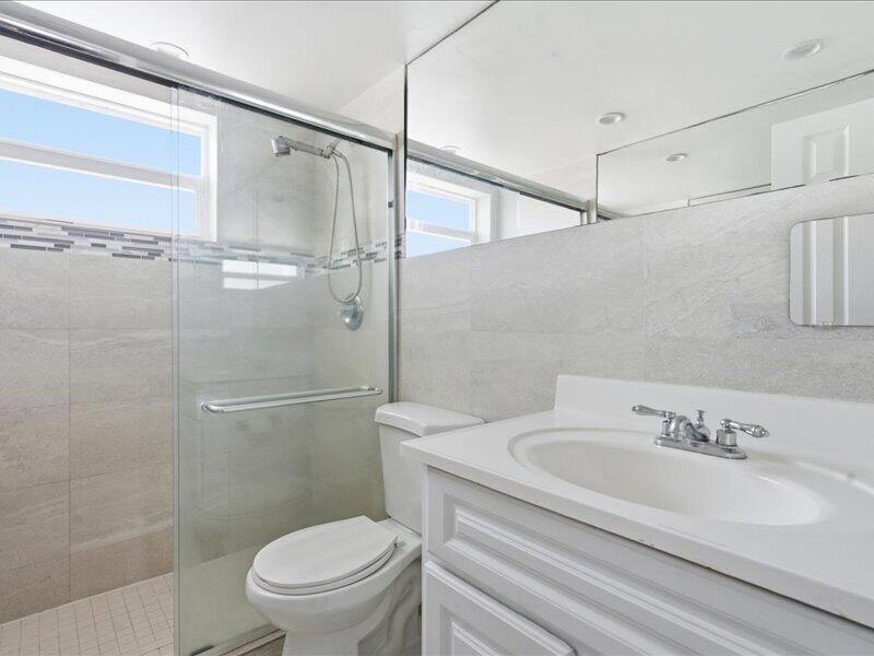 525 Meridian Avenue, Unit 305, Miami Beach, FL 33139 Photo
