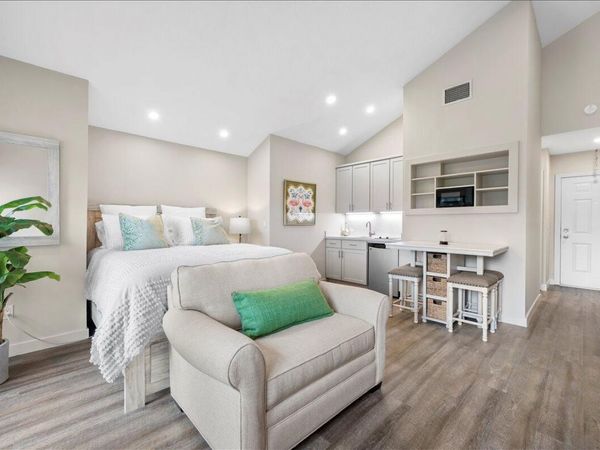 11863 Wimbledon Circle, Unit 543, Wellington, FL 33414