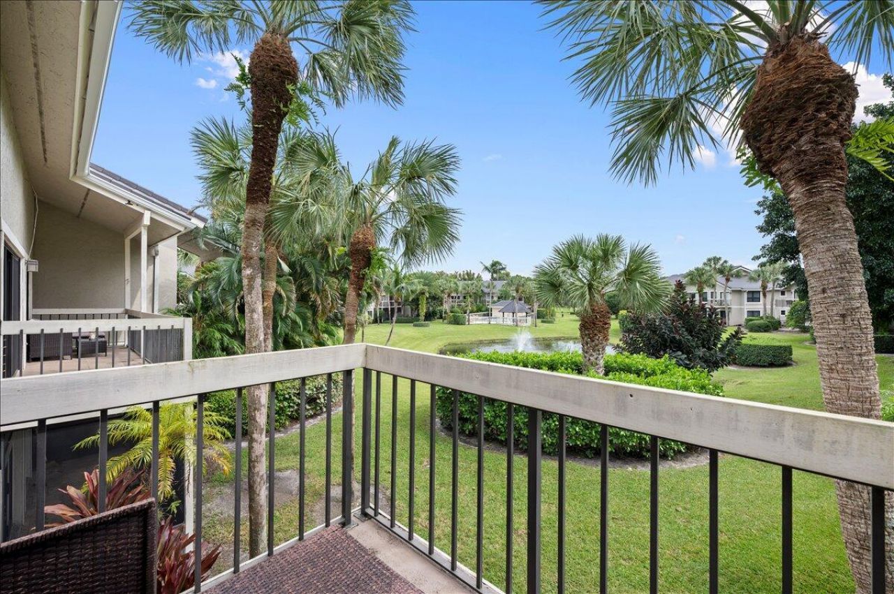 11863 Wimbledon Circle, Unit 543, Wellington, FL 33414 Photo