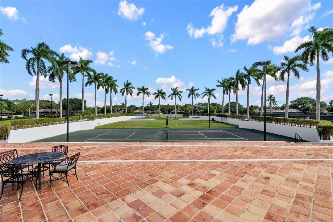 11863 Wimbledon Circle, Unit 543, Wellington, FL 33414 Photo