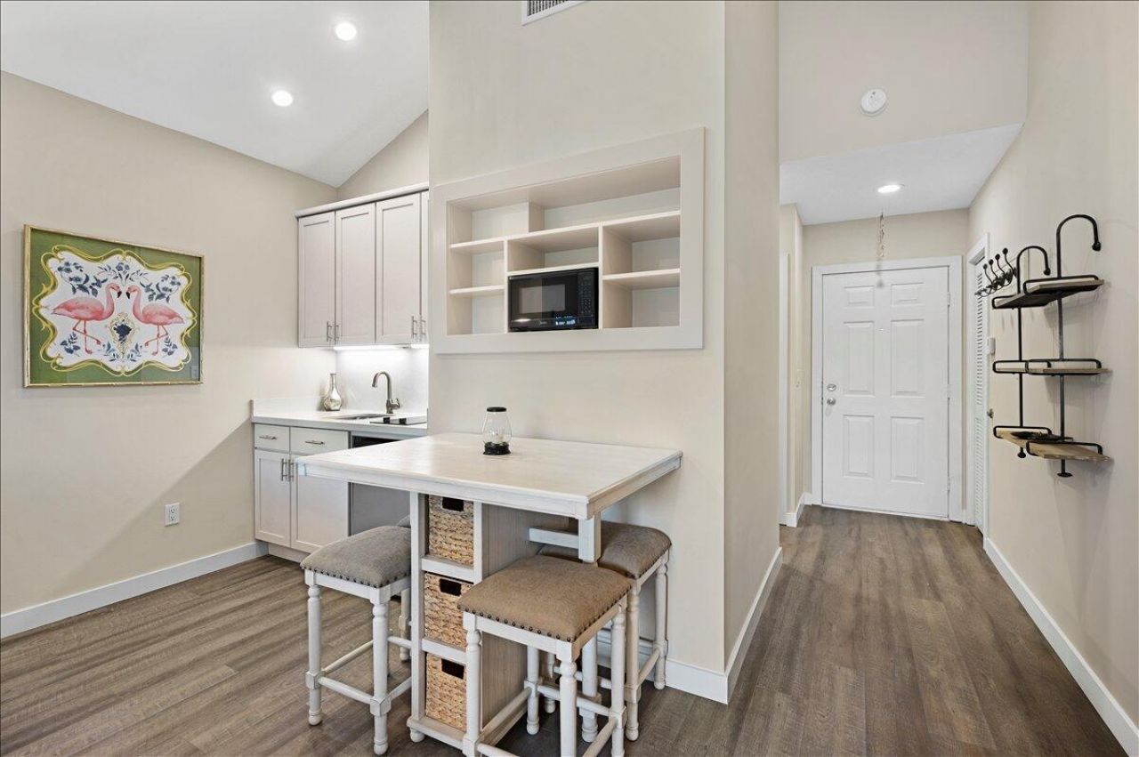 11863 Wimbledon Circle, Unit 543, Wellington, FL 33414 Photo