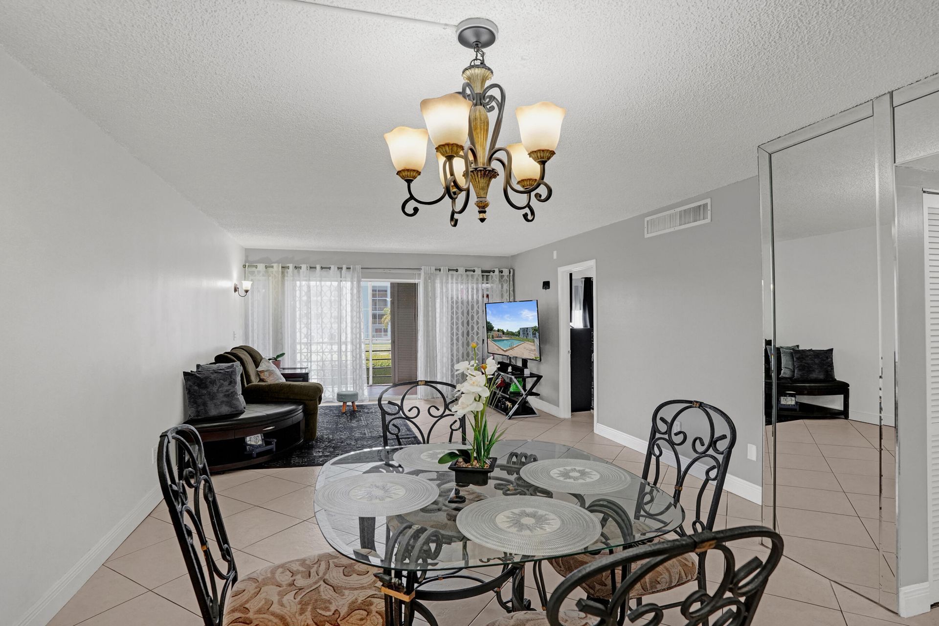 7980 N French Drive, Unit 3-202, Pembroke Pines, FL 33024 Photo