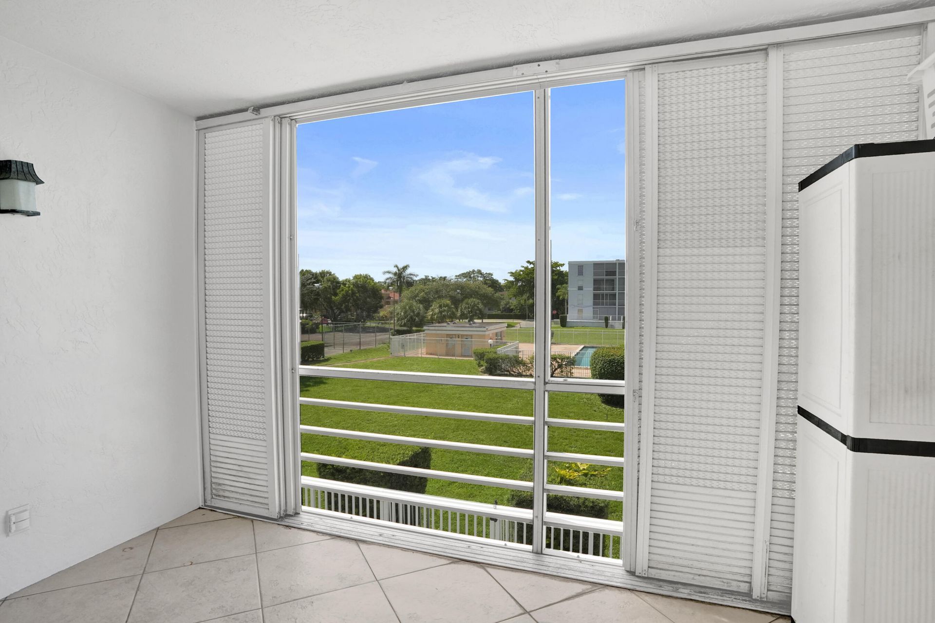 7980 N French Drive, Unit 3-202, Pembroke Pines, FL 33024 Photo