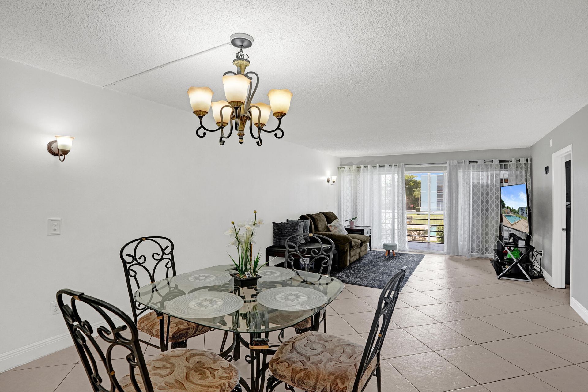 7980 N French Drive, Unit 3-202, Pembroke Pines, FL 33024 Photo