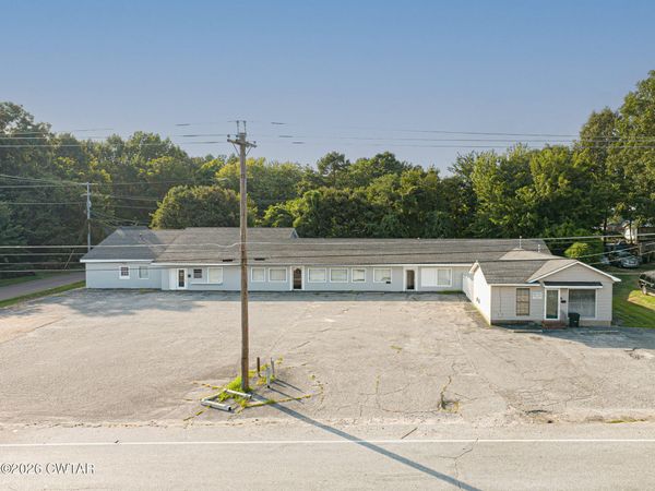 1125 E College Street , Brownsville, TN 38012