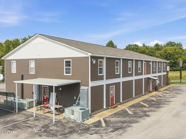 459 N Main Street , Lexington, TN 38351
