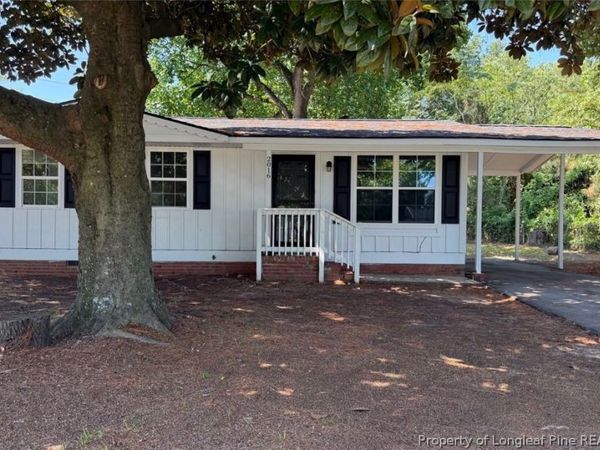 2016 Poinciana Lane, Fayetteville, NC 28306