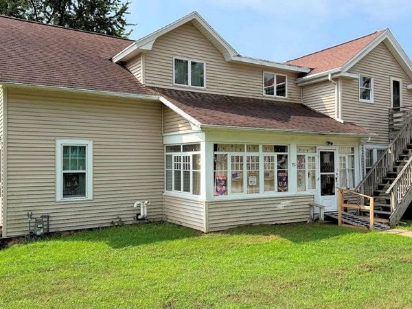 331 E Pearl Street, Neshkoro, WI 54960