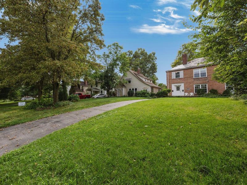 495 Eastmoor Boulevard, Columbus, OH 43209 Photo 6