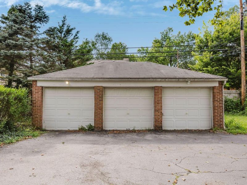 495 Eastmoor Boulevard, Columbus, OH 43209 Photo 73