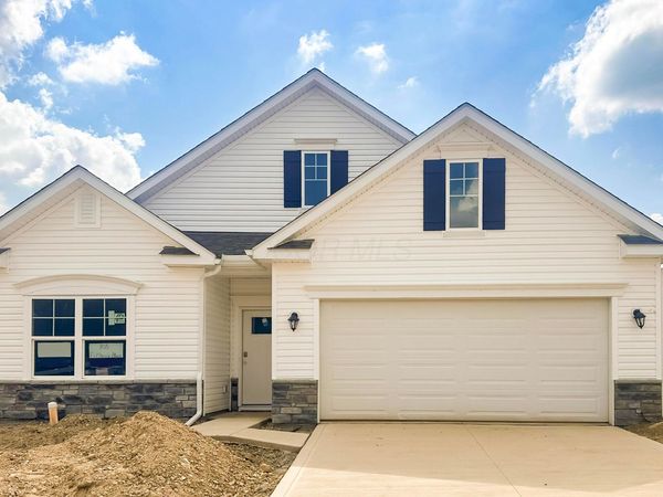 105 Fippenny Place , Mount Vernon, OH 43050