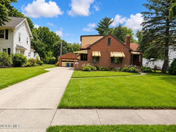 2036 Eastbrook Drive, Toledo, OH 43613