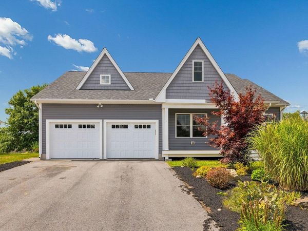 48 Sunningdale Drive, Somersworth, NH 03878