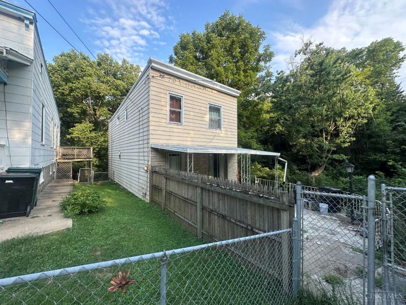 1216 Carson Avenue, Cincinnati, OH 45205 Photo 2