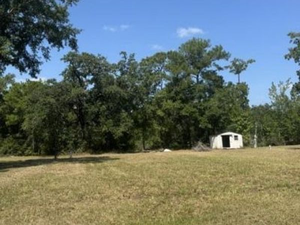 11044 Lake Drive, Bay Saint Louis, MS 39520