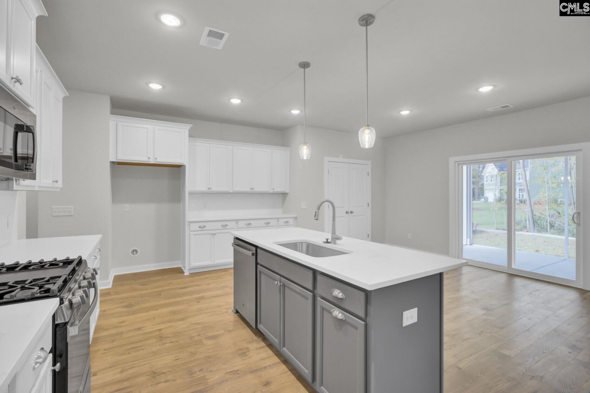 413 Cloak Pin Lane  Photo 14
