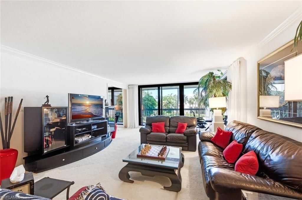 4551 Gulf Shore Blvd N, Unit 201, Naples, FL 34103 Photo