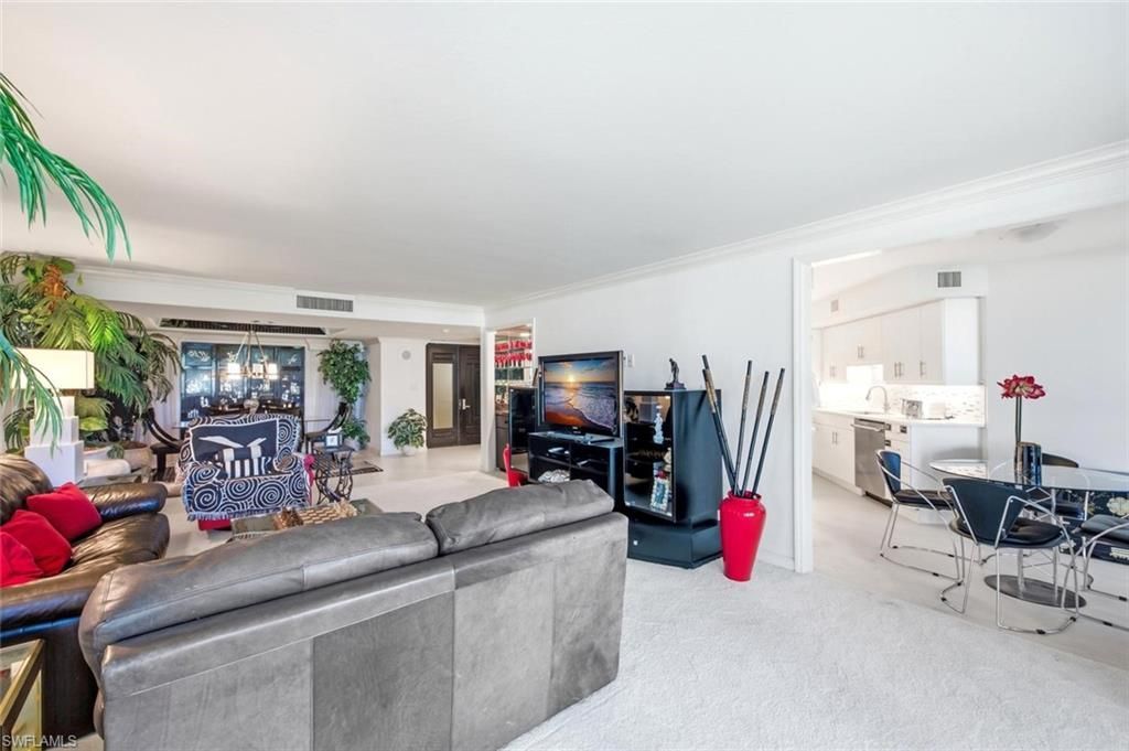 4551 Gulf Shore Blvd N, Unit 201, Naples, FL 34103 Photo