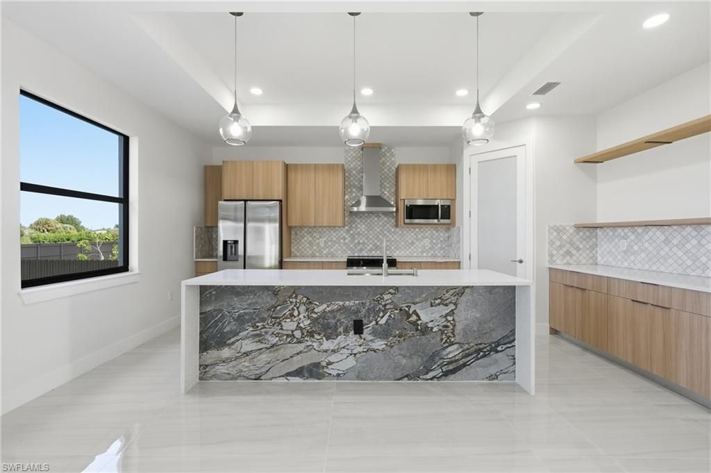382 Pauline Ave , Lehigh Acres, FL 33974 Photo