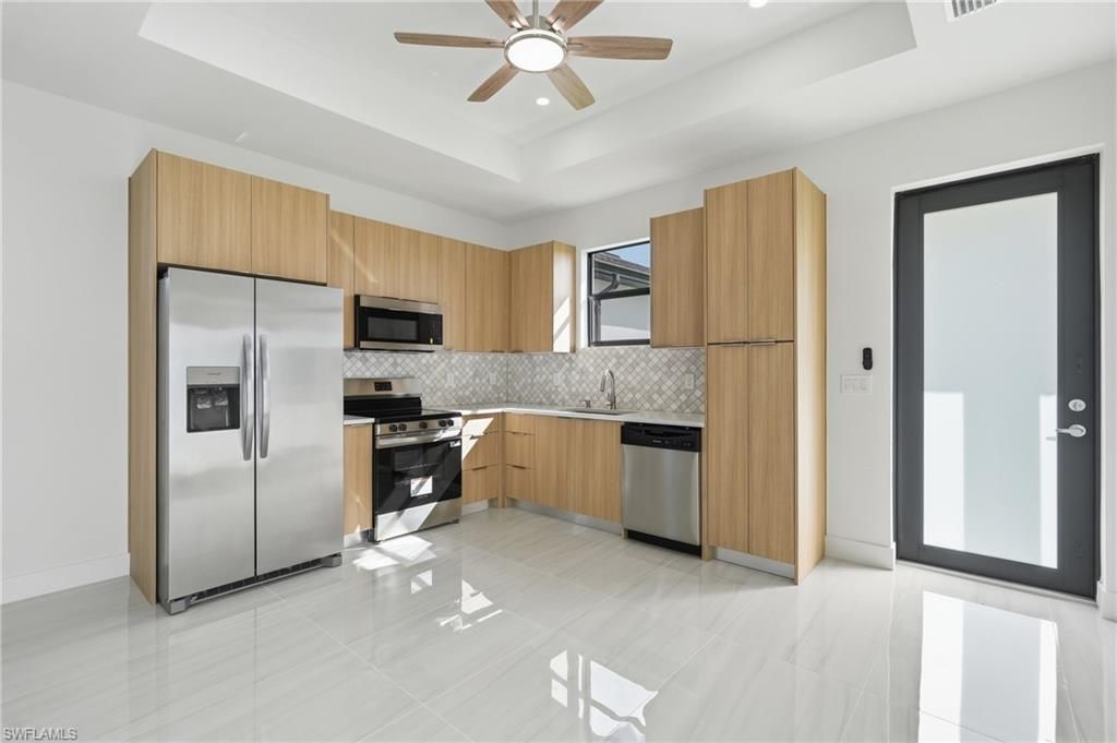 382 Pauline Ave , Lehigh Acres, FL 33974 Photo