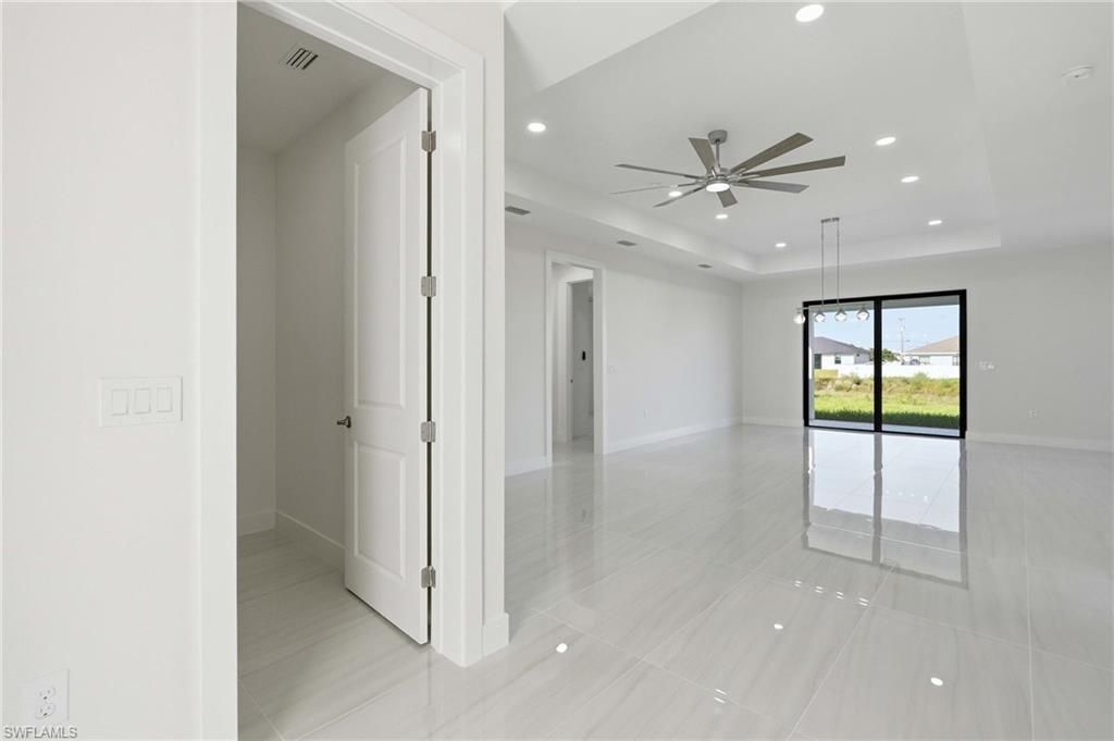 382 Pauline Ave , Lehigh Acres, FL 33974 Photo
