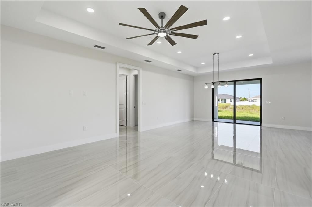 382 Pauline Ave , Lehigh Acres, FL 33974 Photo