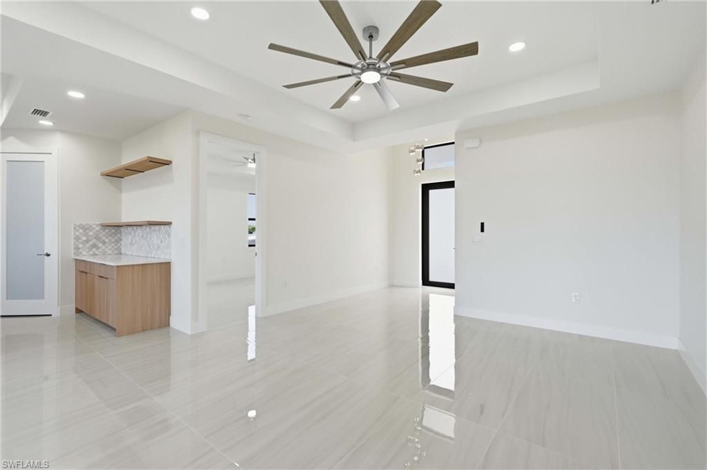 382 Pauline Ave , Lehigh Acres, FL 33974 Photo