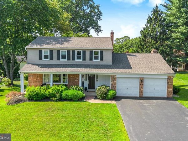 256 CLOVER CIRCLE, MEDIA, PA 19063