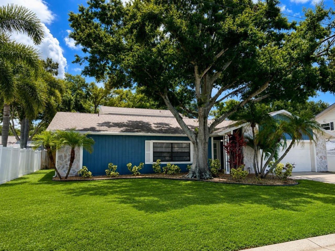9737 135th Street, Seminole, FL 33776 Photo