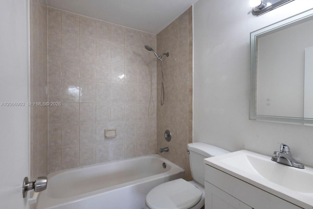 Please Call For Address, Unit 206, Hialeah, FL 33016 Photo